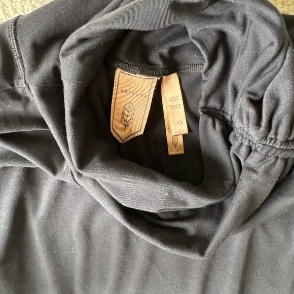 Indygena pull over cowl neck top size large - Picture 2 of 6